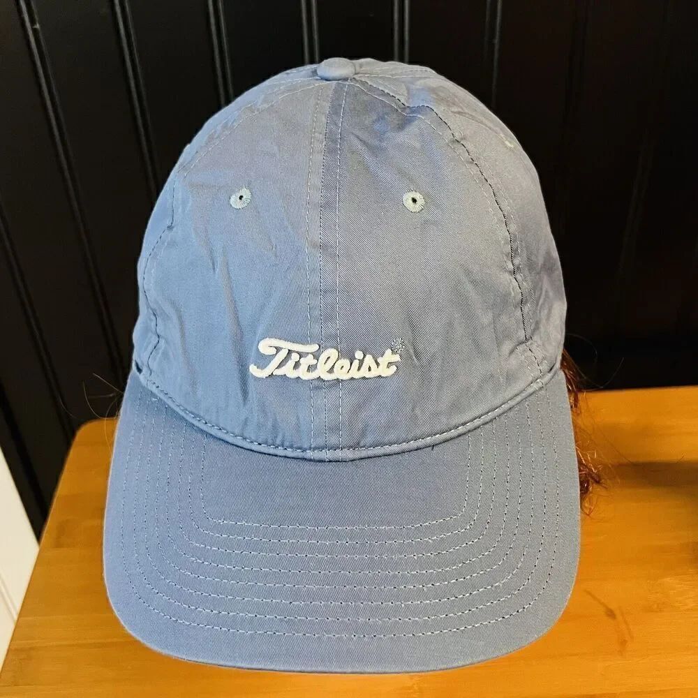 Titleist Adjustable Lightweight Blue Golf Cap Hat One Size Embroidered Summer